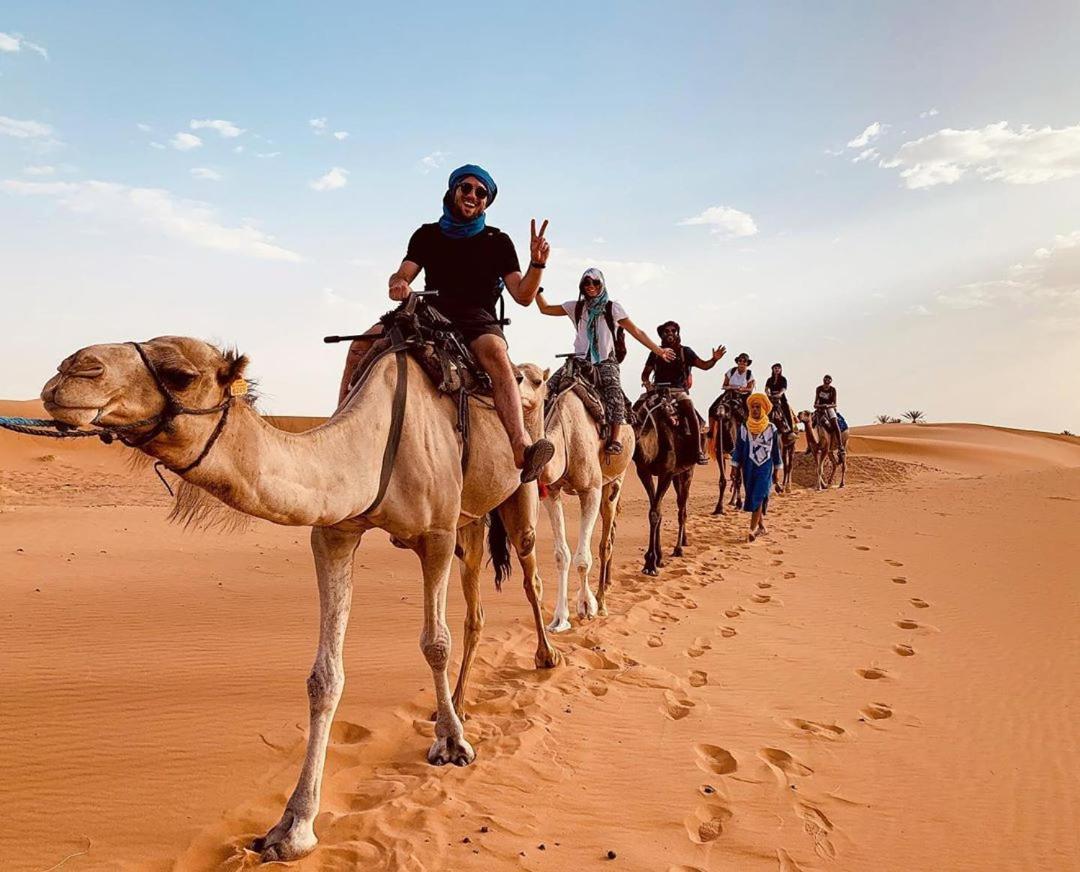 Les Pyramides Hotel Merzouga Exteriér fotografie