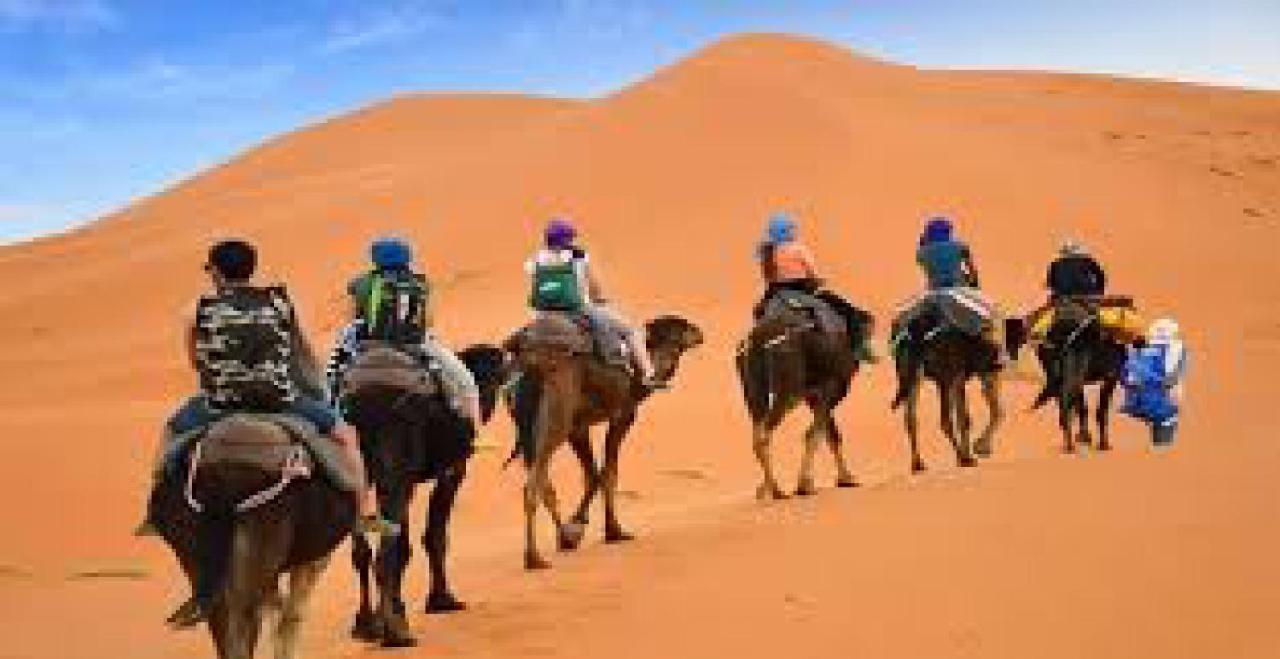 Les Pyramides Hotel Merzouga Exteriér fotografie