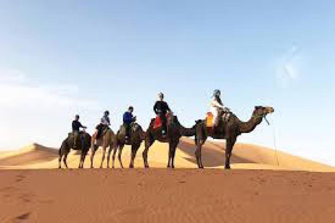 Les Pyramides Hotel Merzouga Exteriér fotografie
